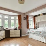 Rent 3 bedroom house in Reigate and Banstead