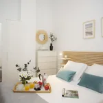 Rent 3 bedroom apartment of 700 m² in Valencia