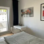 Miete 3 Schlafzimmer wohnung von 861 m² in Frankfurt