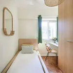 Rent a room in lisbon