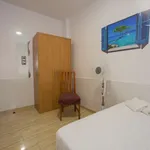 Rent a room of 75 m² in valencia