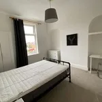 Rent 4 bedroom house in East Midlands