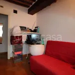 Affitto 3 camera appartamento di 85 m² in Siena