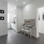 Rent a room of 150 m² in madrid