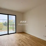 Rent 2 bedroom apartment of 111 m² in Porto