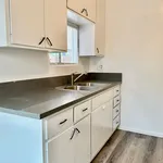 Rent 1 bedroom apartment of 550 m² in San Diego