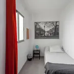 Rent 4 bedroom apartment in Valencia