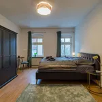 Miete 3 Schlafzimmer wohnung von 120 m² in Berlin