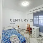 Rent 2 bedroom house of 68 m² in Málaga