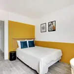 Rent a room in paris