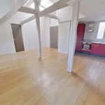 Appartement de 47 m² avec 2 chambre(s) en location à Paris