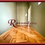 Rent 2 bedroom apartment of 65 m² in Milano