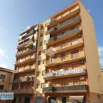 Rent 4 bedroom apartment of 89 m² in Palermo