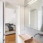 Rent 1 bedroom apartment of 50 m² in lisbon