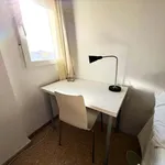 Rent a room of 110 m² in Valencia