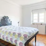 Rent a room in lisbon