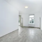 Pronajměte si 2 ložnic/e byt o rozloze 70 m² v Hradec Králové