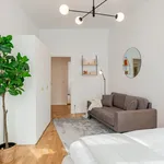 Rent 2 bedroom apartment of 71 m² in Berlin