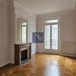 Rent 5 bedroom apartment of 175 m² in Paris