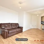 Flat to rent in Guildford Street, Luton LU1