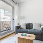 Appartement de 559 m² avec 2 chambre(s) en location à Paris