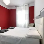 Rent 1 bedroom apartment of 55 m² in milan