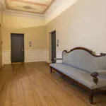 Rent 1 bedroom apartment of 54 m² in Florence