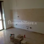 Rent 5 bedroom apartment of 150 m² in Crotone