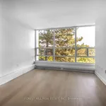 5 bedroom apartment of 990 sq. ft in Toronto