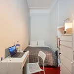 Rent a room of 399 m² in Lisboa