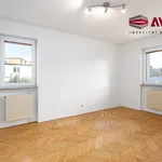 Pronajměte si 3 ložnic/e byt o rozloze 80 m² v Opava