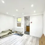 Rent 5 bedroom house in Luton