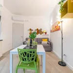 Rent 2 bedroom apartment of 36 m² in Milan