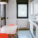 Miete 7 Schlafzimmer wohnung von 150 m² in Stuttgart