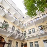 Rent 2 bedroom apartment of 57 m² in Prague