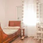 Rent a room of 85 m² in madrid