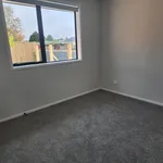 Rent 4 bedroom house in Stratford