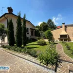 Rent 4 bedroom house of 220 m² in Ferrara