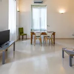 Rent 1 bedroom apartment of 85 m² in Milano