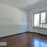 Rent 4 bedroom apartment of 120 m² in Turin