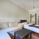 Rent a room of 180 m² in Lisbon