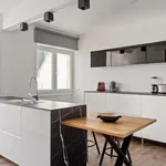 Rent 2 bedroom apartment of 122 m² in lisbon