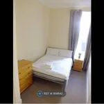 Rent 2 bedroom flat in Scotland