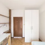 Rent a room of 140 m² in madrid