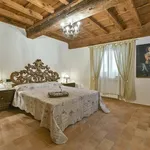 Rent 4 bedroom apartment of 50 m² in Florence