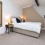 Rent 5 bedroom flat in South West England