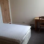 Rent 4 bedroom house in South East England