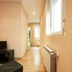 Rent 3 bedroom house in Madrid