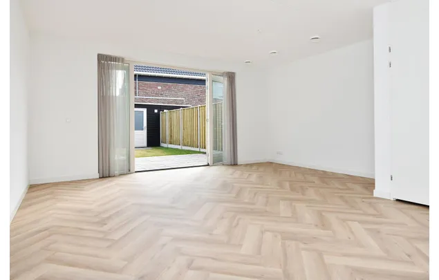 Huur 4 slaapkamer huis van 128 m² in 's-Gravenhage