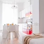 Rent 1 bedroom apartment of 50 m² in milan